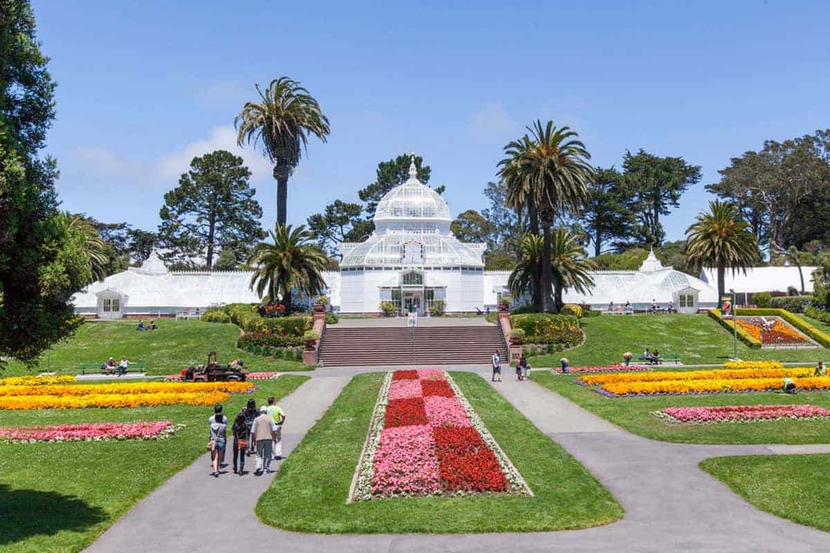 Rainbow's commercial building construction projects include the Conservatory of Flowers in San Francisco.