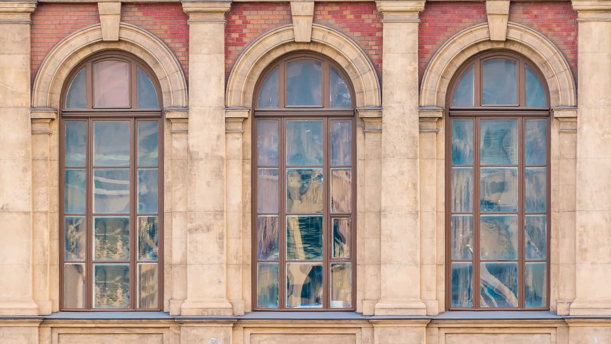 why-window-restoration-is-best-for-historic-buildings-rainbow